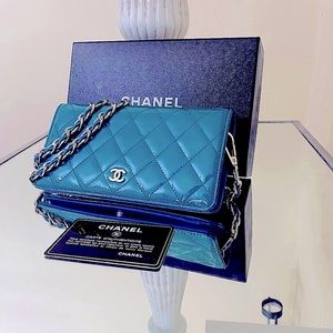 🔥Authentic Chanel TEAL Patent leather WOC 🔥